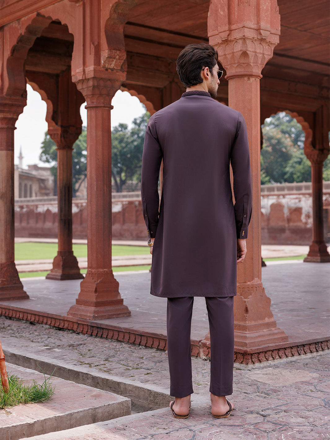 Rabbit Plum Boski Gold Men Suit | PMKT-10069