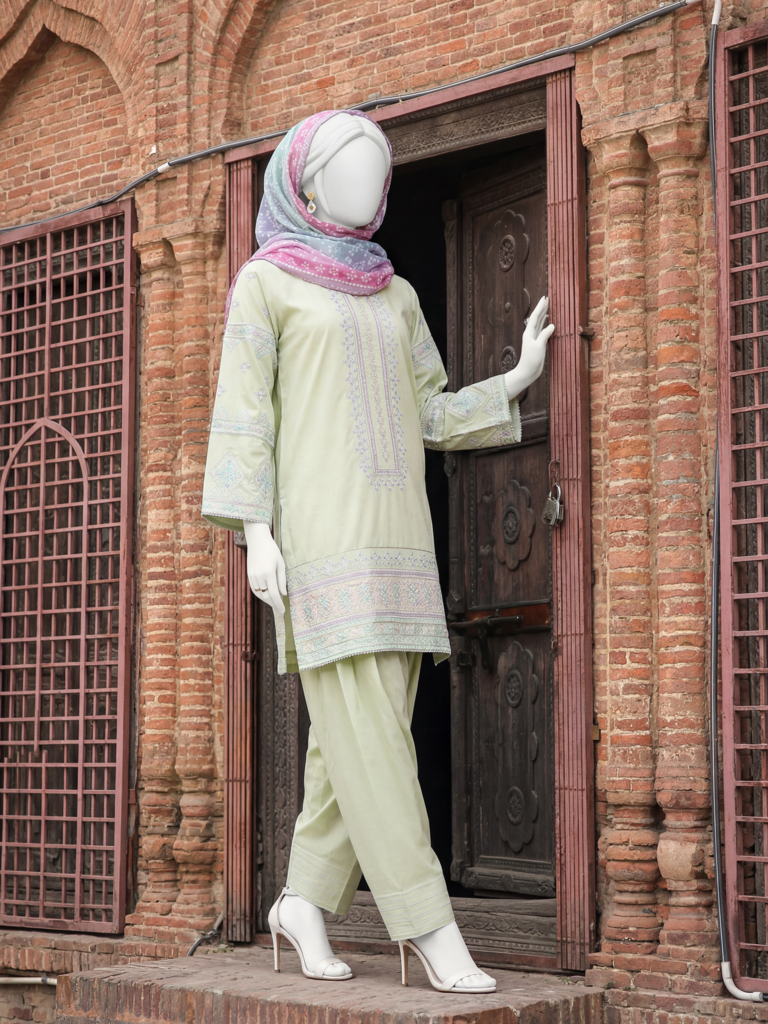 Lawn Embroidered 3 Piece Unstitched | PJBWUE-2601163