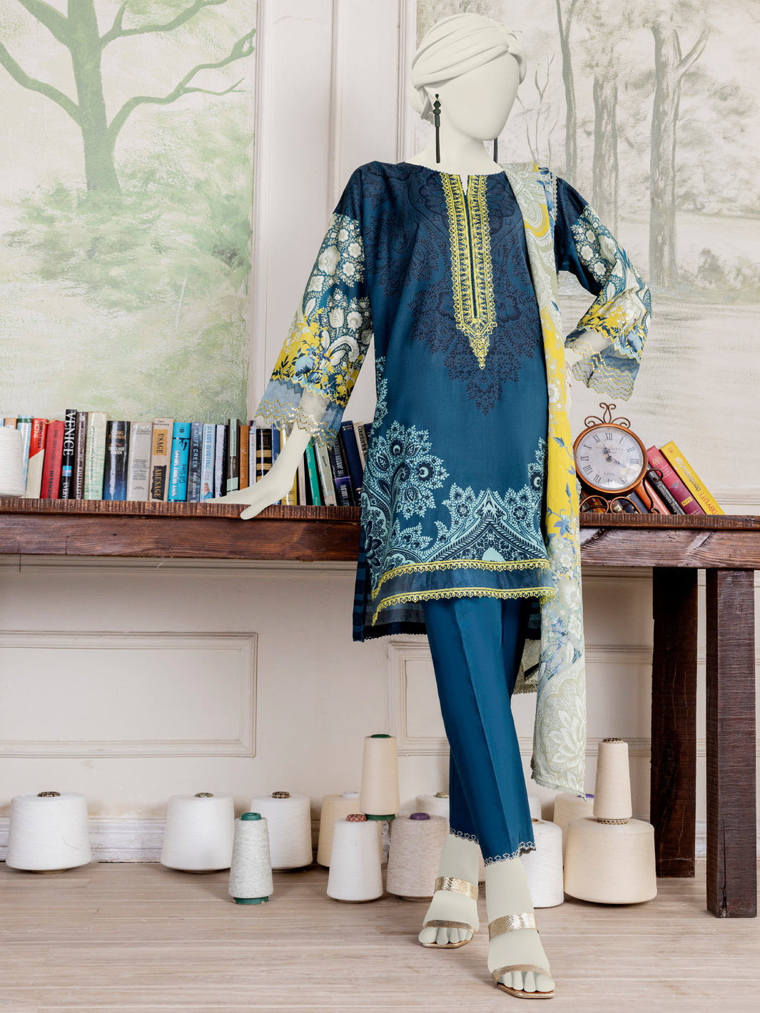 readymade dresses in Pakistan